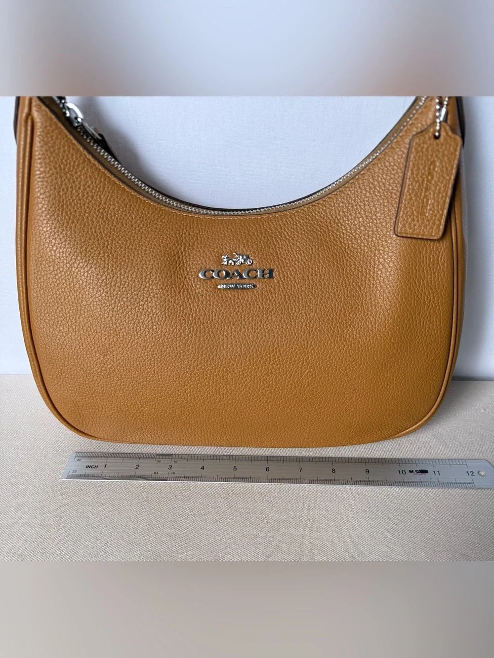 NWT Coach Teri Hobo Bag CJ517 Silver/Light Saddle Shoulder Crossbody with Scarf